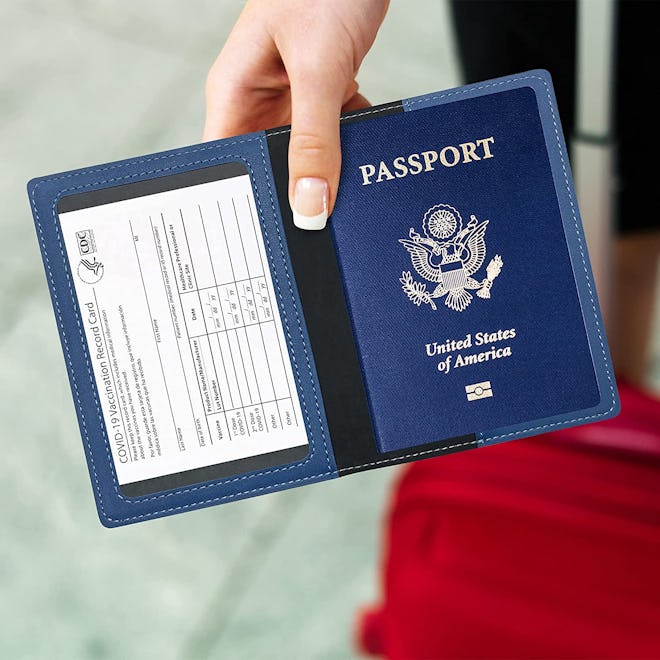 Ciana Leather Passport & Vaccine Card Holder