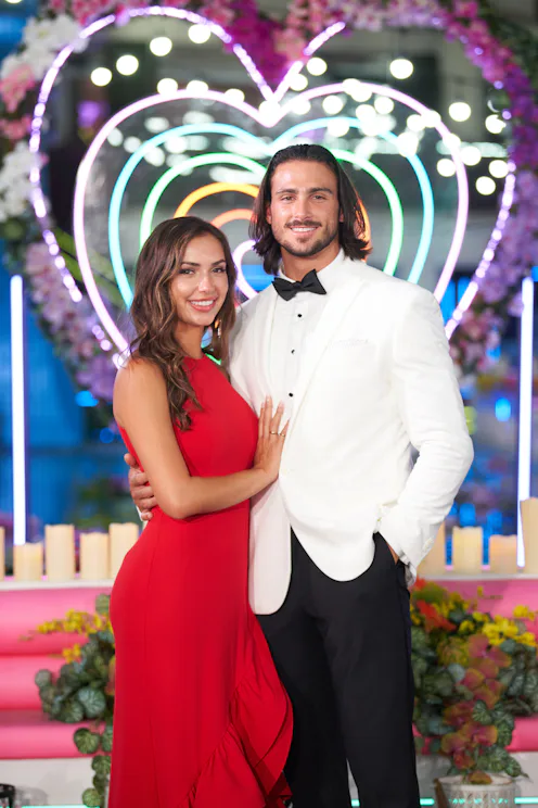 'Love Island US' contestants Jeremy and Bailey during the finale.