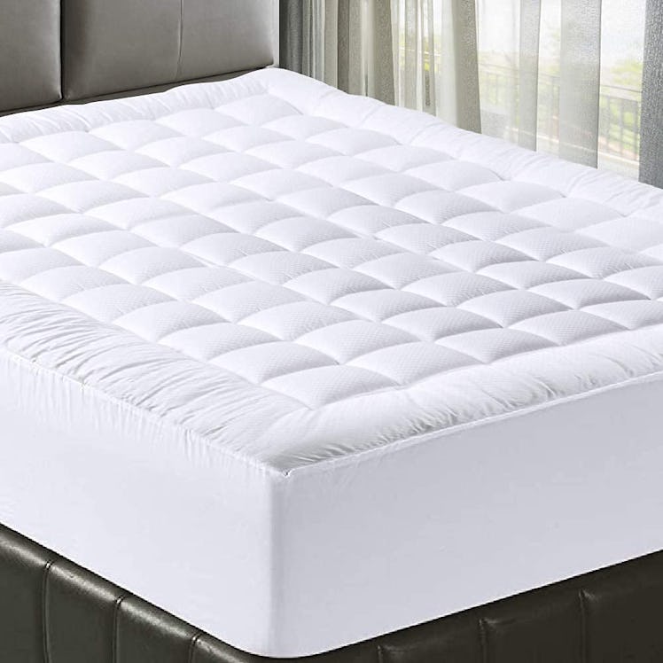 MATBEBY Quilted Mattress Pad
