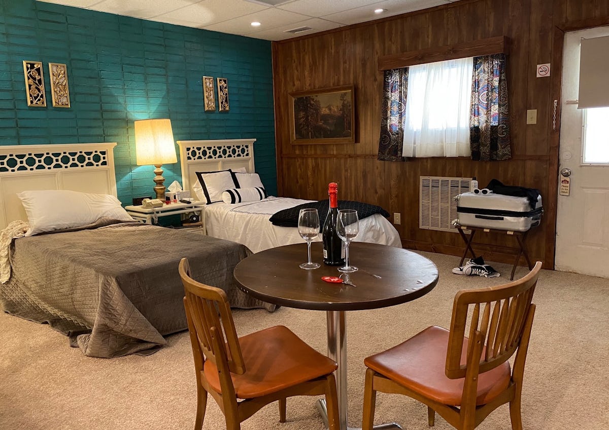 This 'Schitt's Creek' Rosebud MotelInspired Set In Mississippi Is A