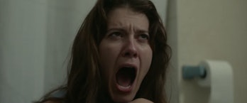 Mary Elizabeth Winstead screams as Claire in the movie Faults