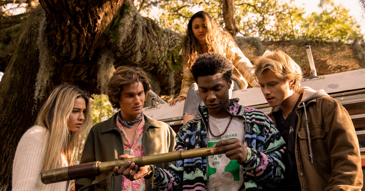9 Theories About 'Outer Banks' Season 3 After That Wild Cliffhanger - Flipboard