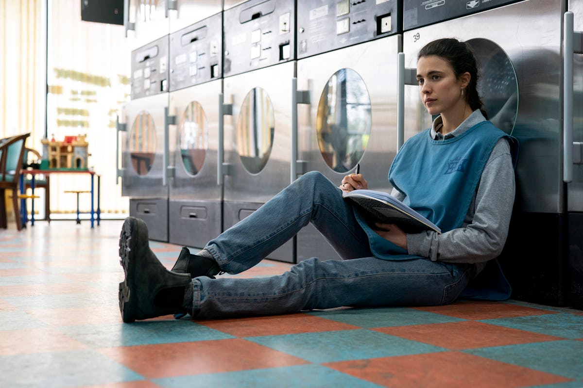 “MAID”: Netflix has dropped the trailer of Margaret Qualley’s series Living for Luxury Life 3 Maid' Trailer: Margaret Qualley & Andie MacDowell Are First Time Co-Stars