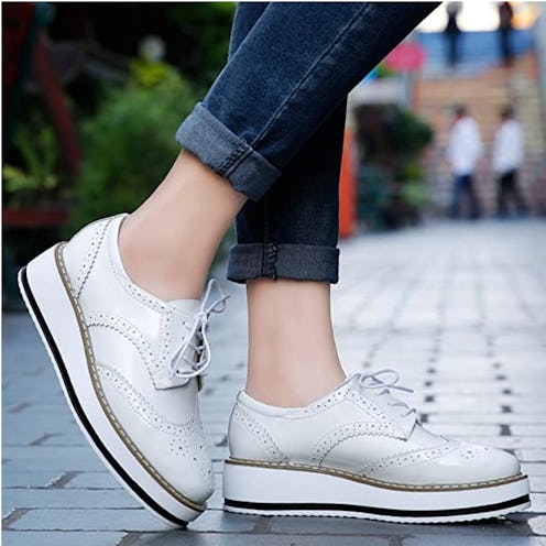 sneakers that look like dress shoes