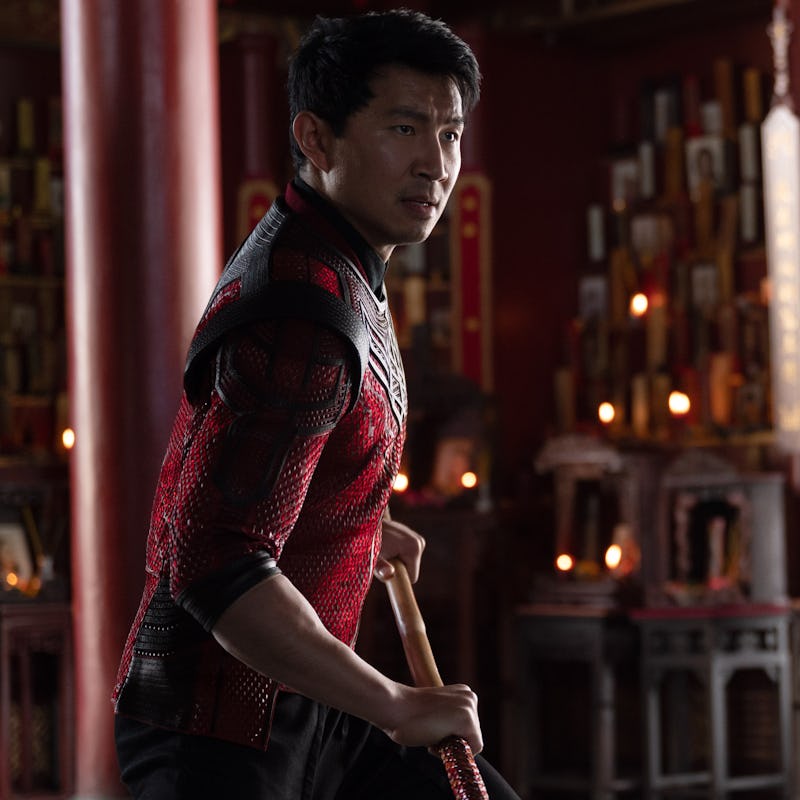 A scene from the movie Shang-Chi with Simu Liu as Shang-Chi