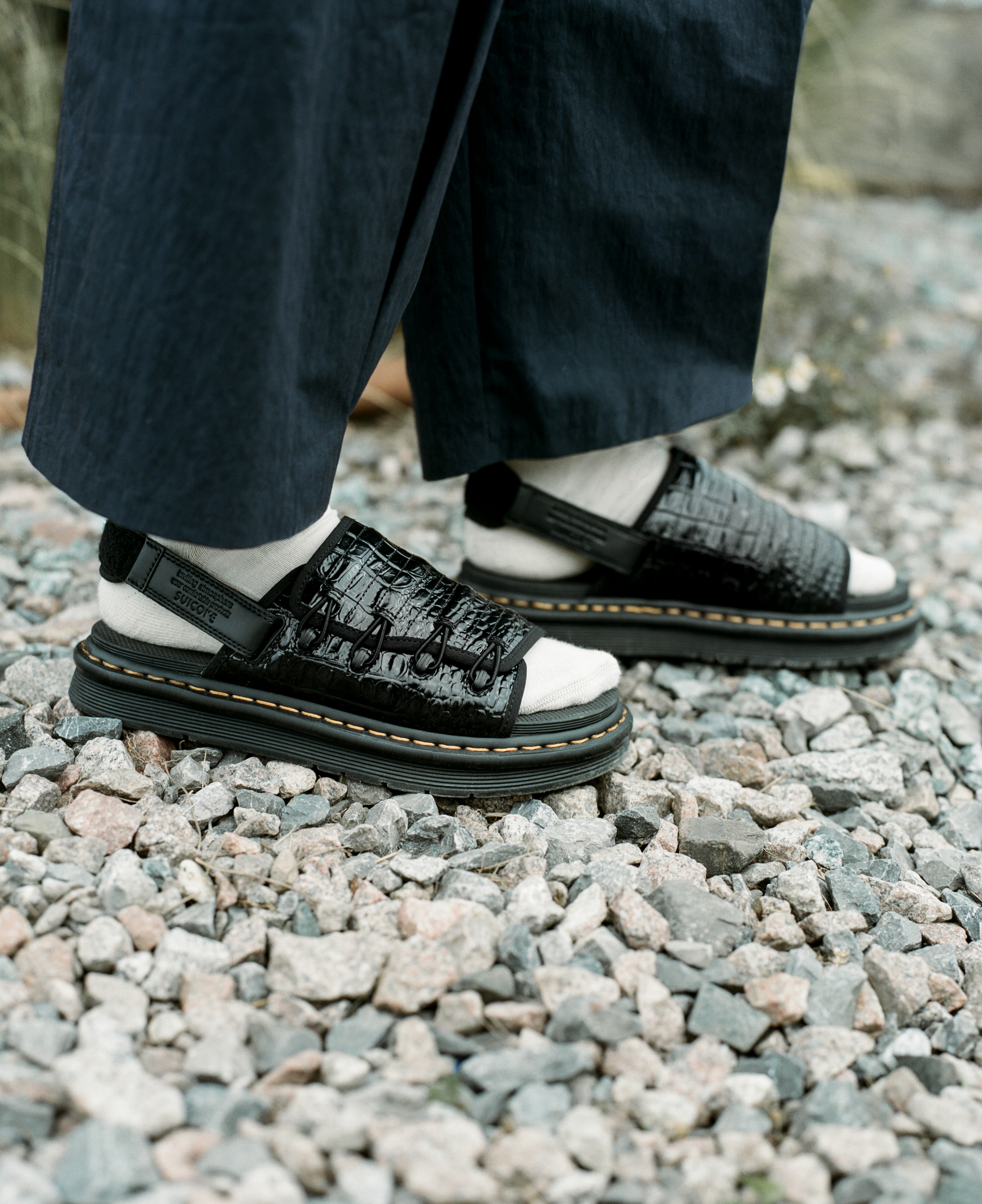 suicoke dr martens