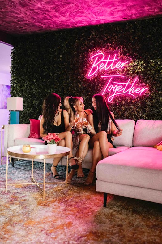 There are so many neon signs in this Scottsdale 'Love Island'-inspired Airbnb.
