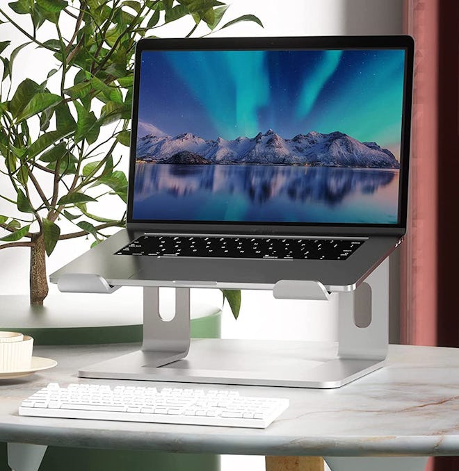 Soundance Laptop Stand