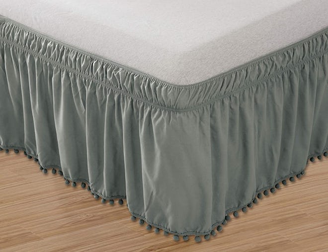 Elegant Comfort Pom-Pom Bed Skirt