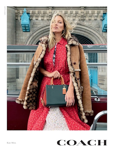 Kate Moss holding the coach rogue bag