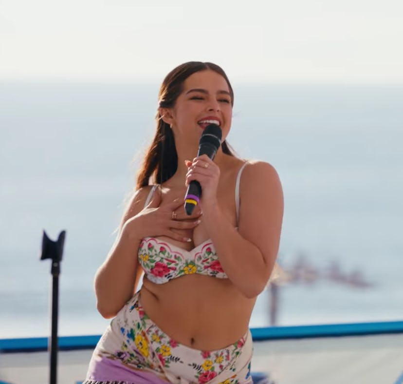 Netflix's 'He's All That' soundtrack is full of TikTok-ready dance songs.