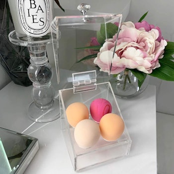 LUGUNU Acrylic Beauty Blender Sponge Holder 