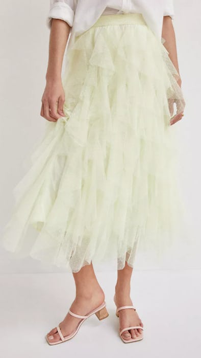 Tesia Ruffled Tulle Midi Skirt In Green 