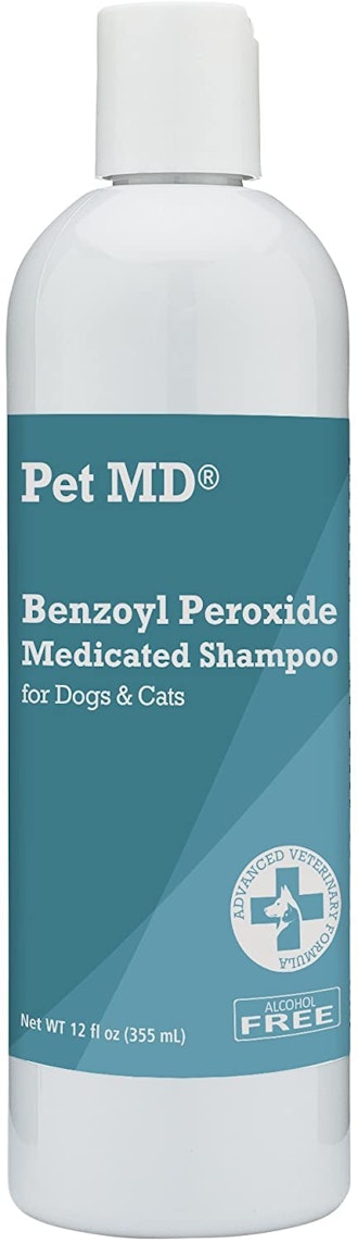 If you're looking for a cat shampoo for dandruff, consider this medicated shampoo that exfoliates an...