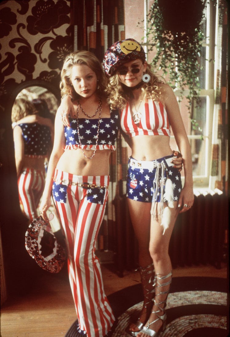 Betsy and Arlene from Dick representing the best female friendships in movie history.