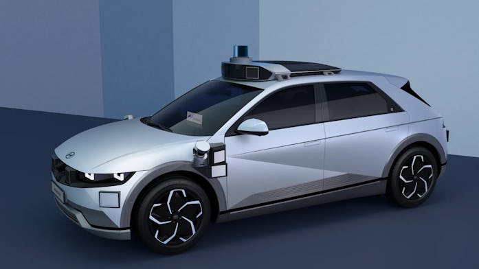 Motional has unveiled its new robotaxi that will be available through Lyft starting in 2023.