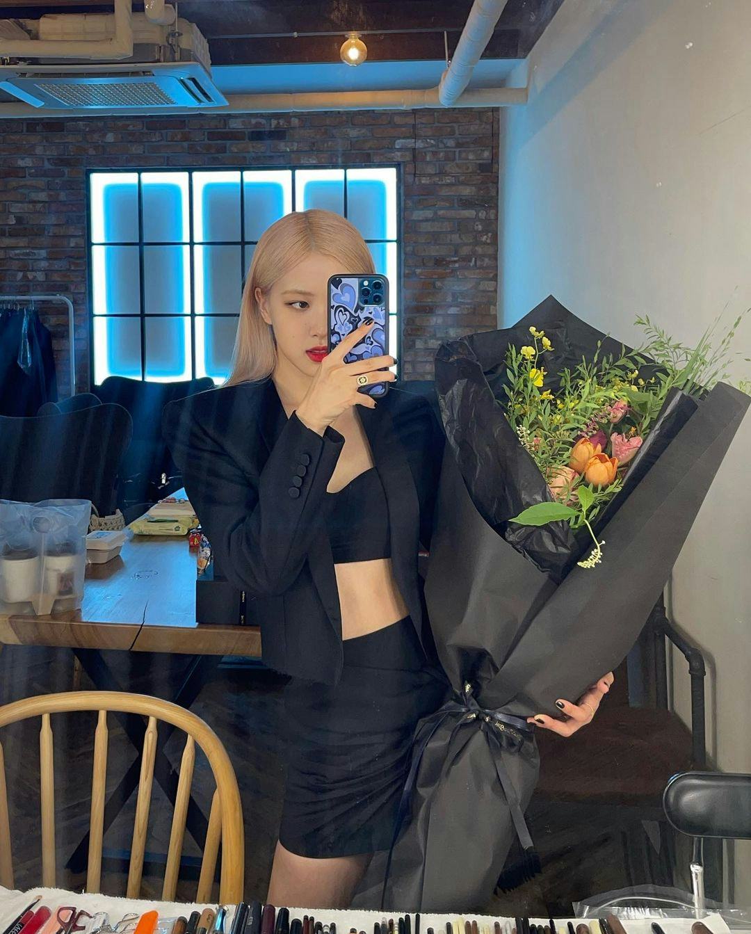 Blackpink's Rose's Phone Case Is A Wildflower Cases x Salem Blackpink's Rose's Phone Case Is A Wildflower Cases x Salem