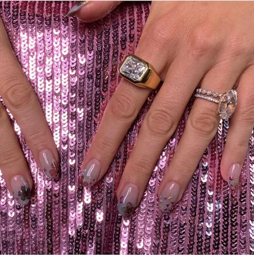 Blake Lively returned to the red carpet for the 'Free Guy' premiere with real flowers on her nails.