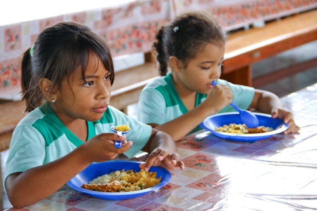 students eating in brazil