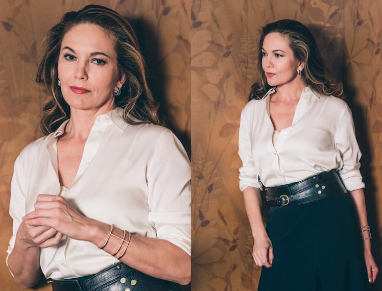 Diane Lane, poses.