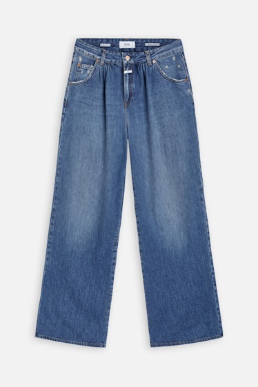 closed jeans