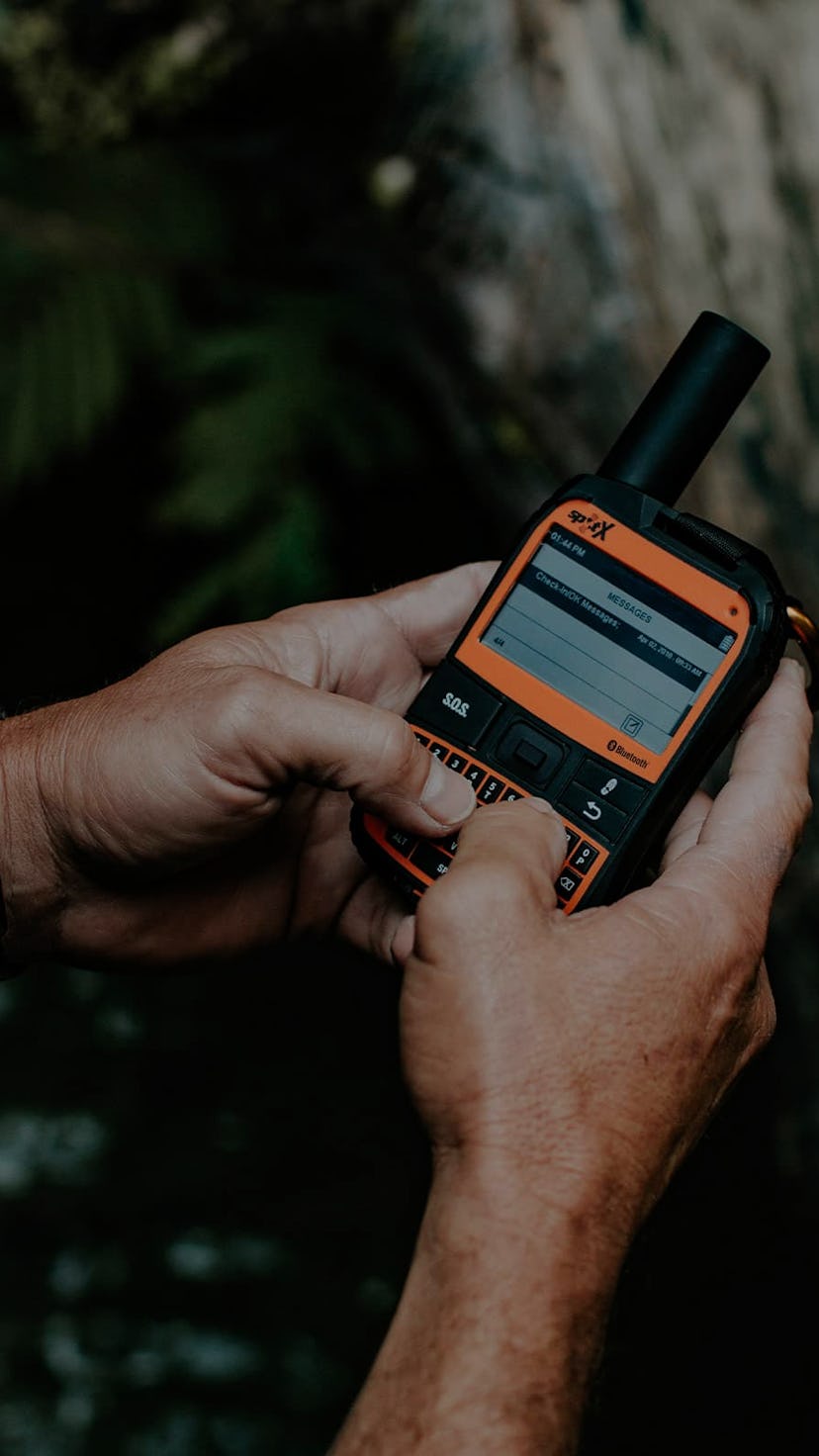 The Spot X Satellite phone. Sat phones. Dongles. Hiking. Outdoors. iPhone 13.