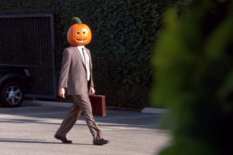 These "me on Sept. 1" memes hilariously usher in an early fall.