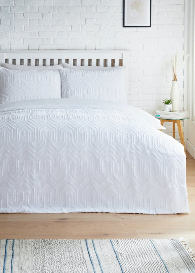 Clipped Jacquard Duvet Cover