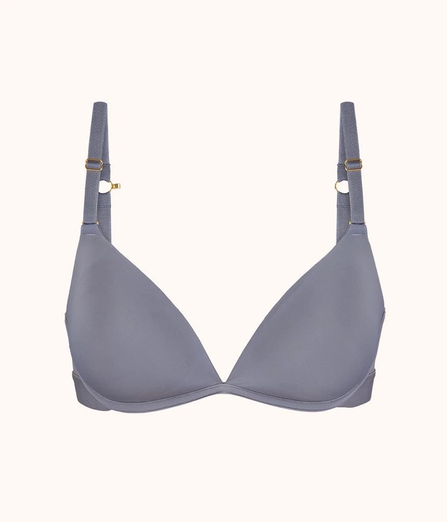 Pepper on X: FINALLY. It's time to try the bra reinvented for small boobs.  No more cup gaps, awkward padding or digging wires. Discover natural,  flattering lift and boob-hugging comfort. / X