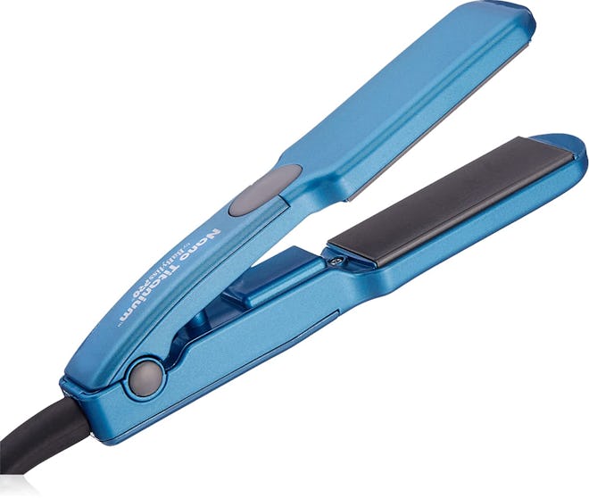 BaBylissPro Nano Titanium Mini Straightening Iron