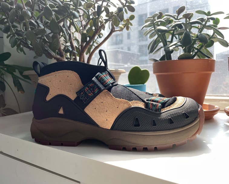 Teva Revive '94 Mid