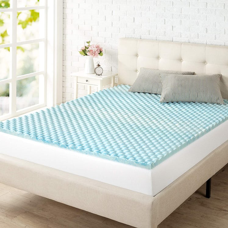 ZINUS Cooling Memory Foam Mattress Topper