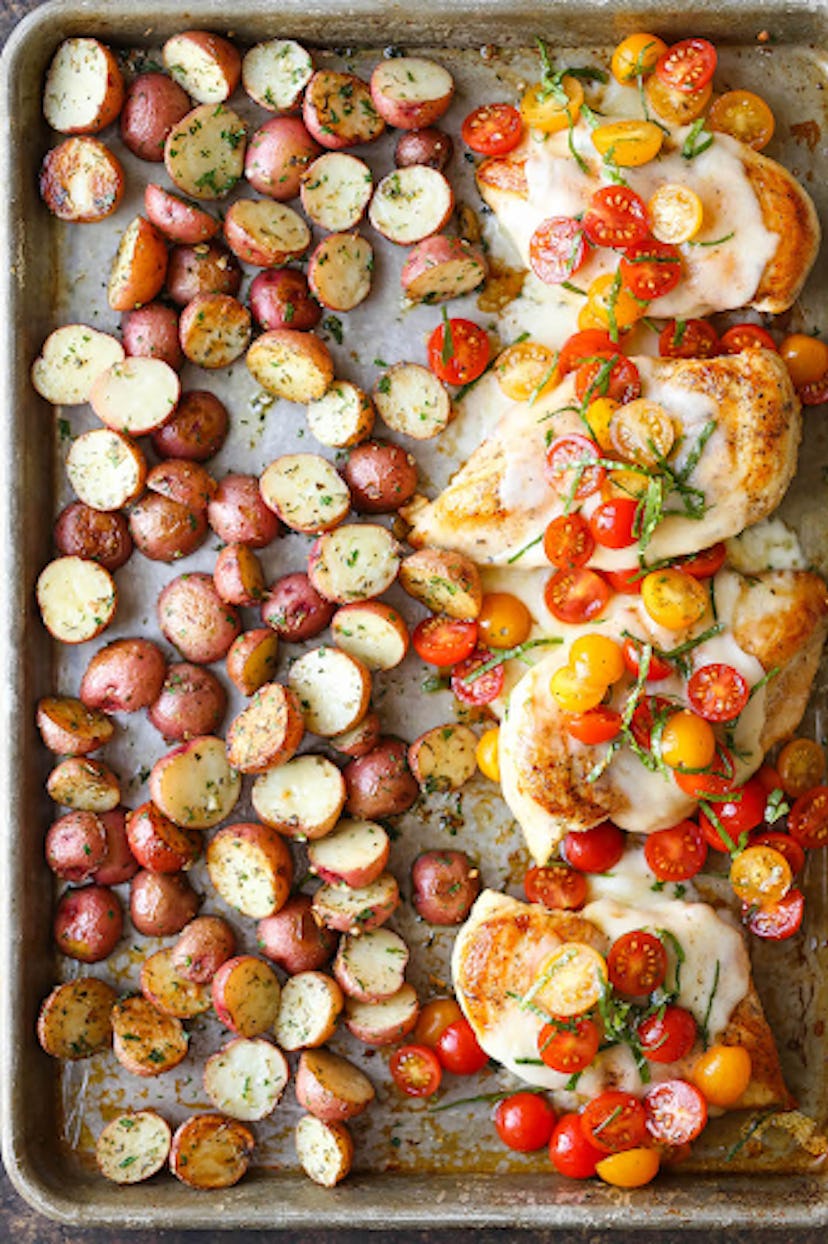 Sheet pan bruschetta chicken