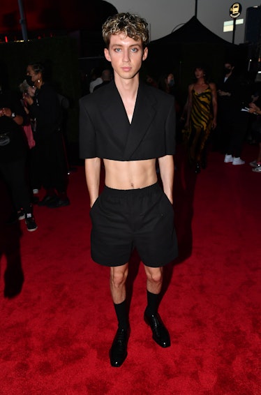  Troye Sivan attends the 2021 MTV Video Music Awards at Barclays Center on September 12, 2021 in the...
