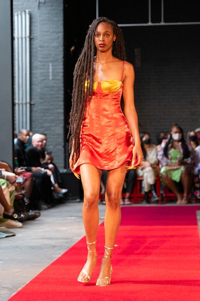 19 New York Fashion Week 2021 Shows In Photos 9442