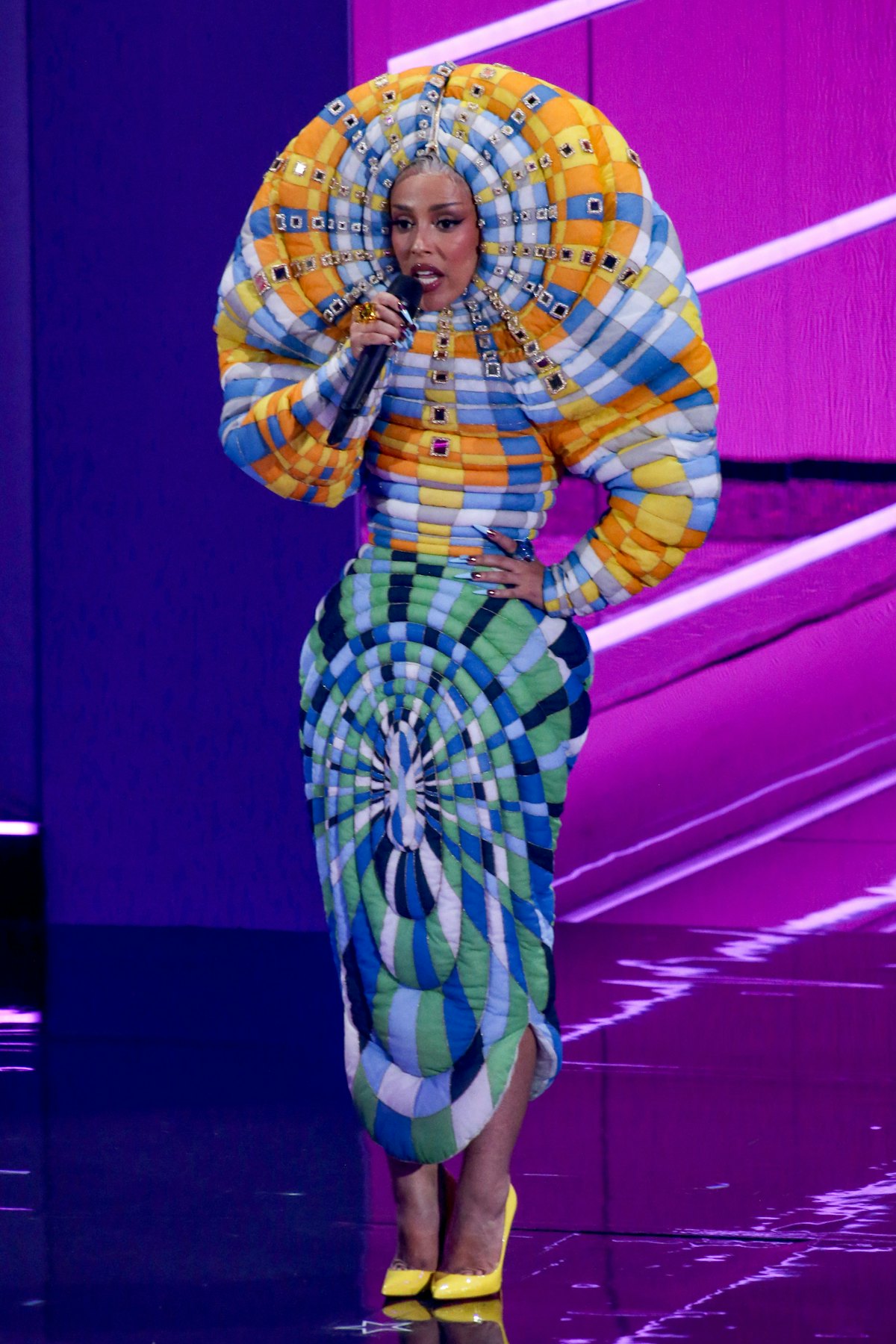 All The Details on Doja Cat&#39;s Six Wild VMA Outfits