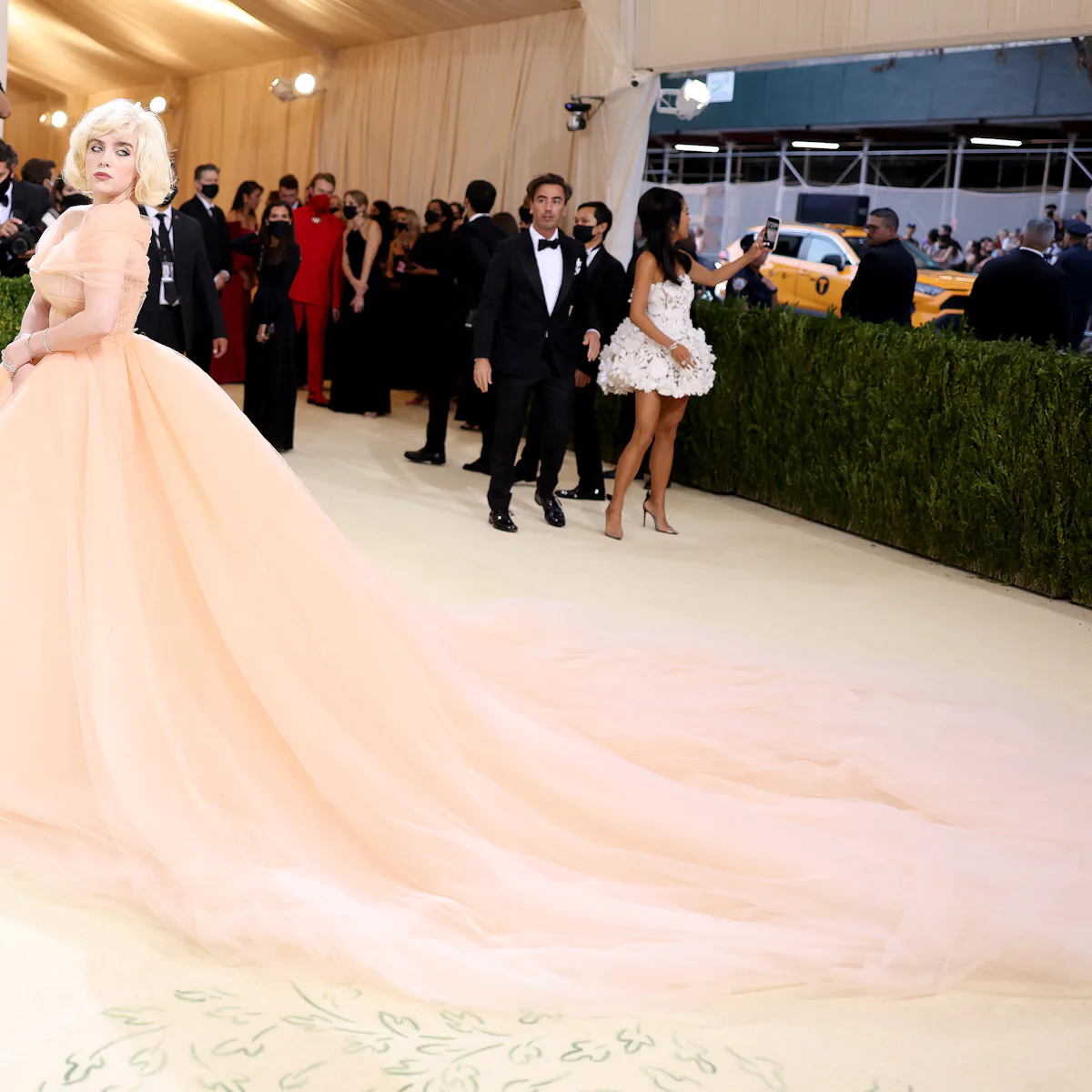 billie eilish met gala dinner dress The 21 Best Billie Eilish Fashion Moments