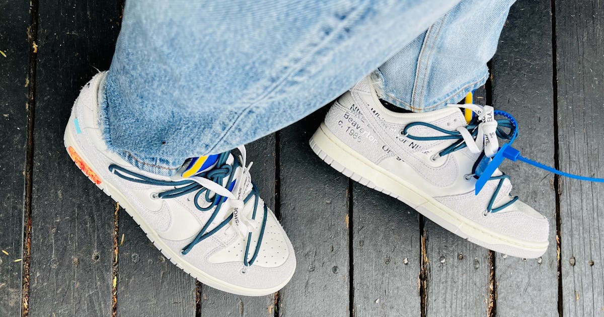 X off white dunk low on feet Clearance