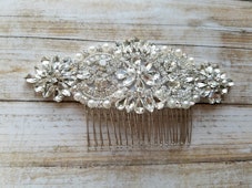 Wedding Hair Comb - Rhinestone & Pearl Hair Comb