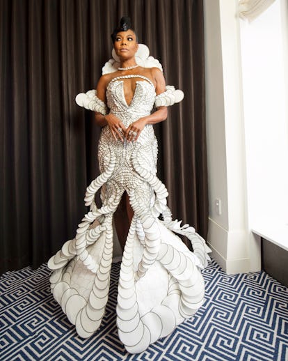 Gabrielle Union S Met Gala Look Took 1 400 Hours To Make