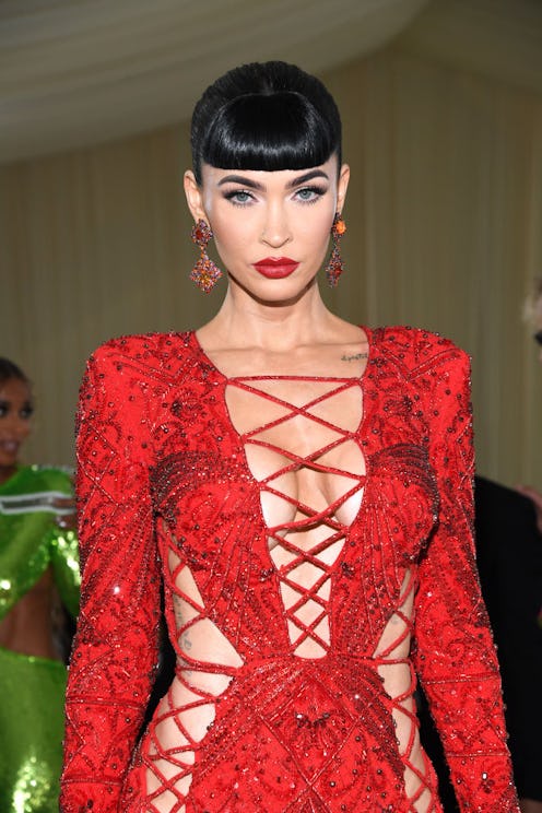 Megan Fox's Bettie bangs at the 2021 Met Gala bring pin-up girl vibes.