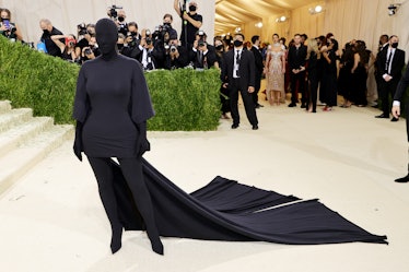Kim K on the carpet at Met Gala wearing all black Balenciaga