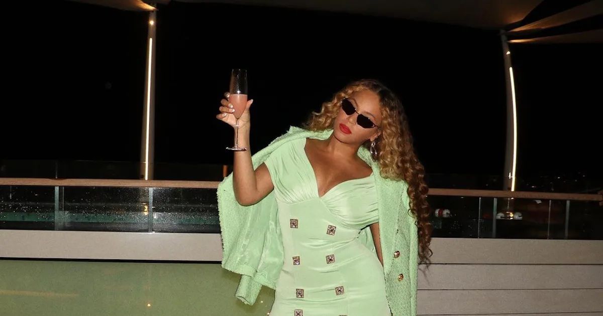 Beyoncé Spent Met Gala Day Looking Fabulous on a Yacht