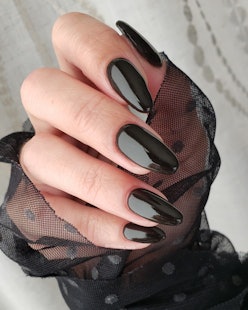 Everything You Should Know About Dip Powder Nails