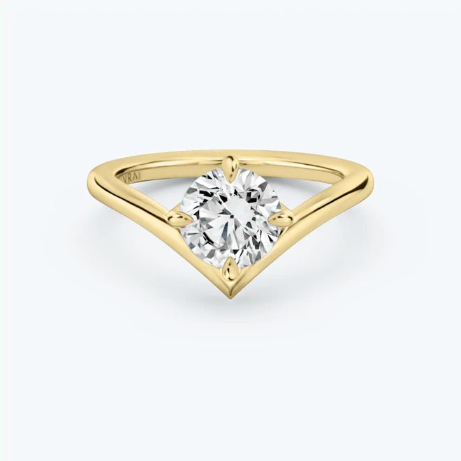 The Signature V ring in 18k yellow gold from VRAI.