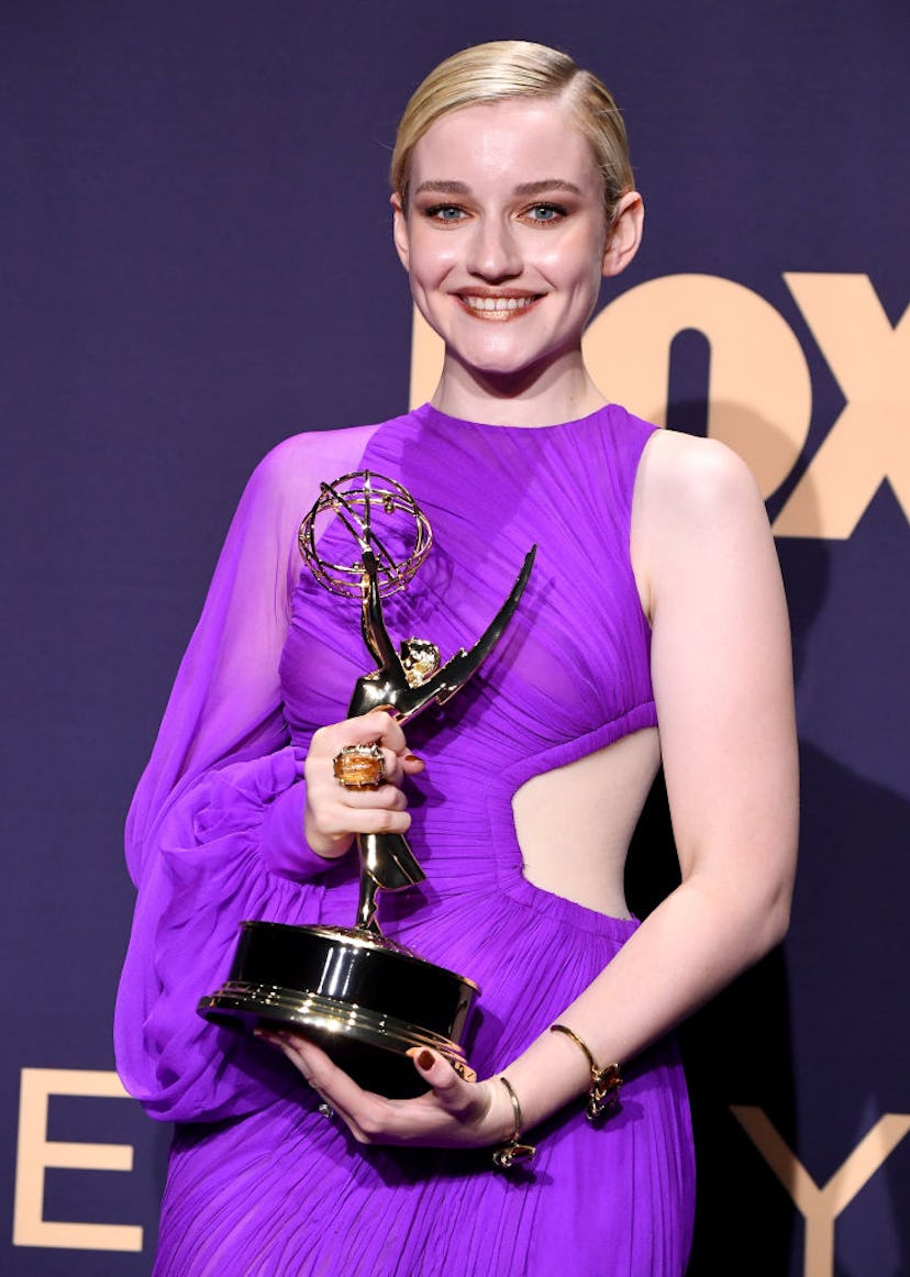 Julia Garner wore a sparkly lip to the 2019 Emmys.