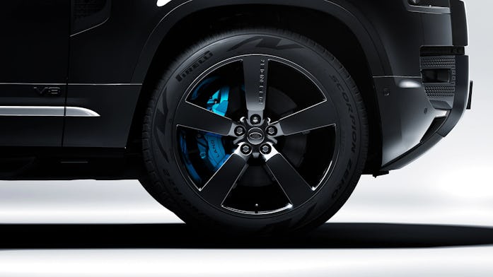 Land Rover Bond Edition
