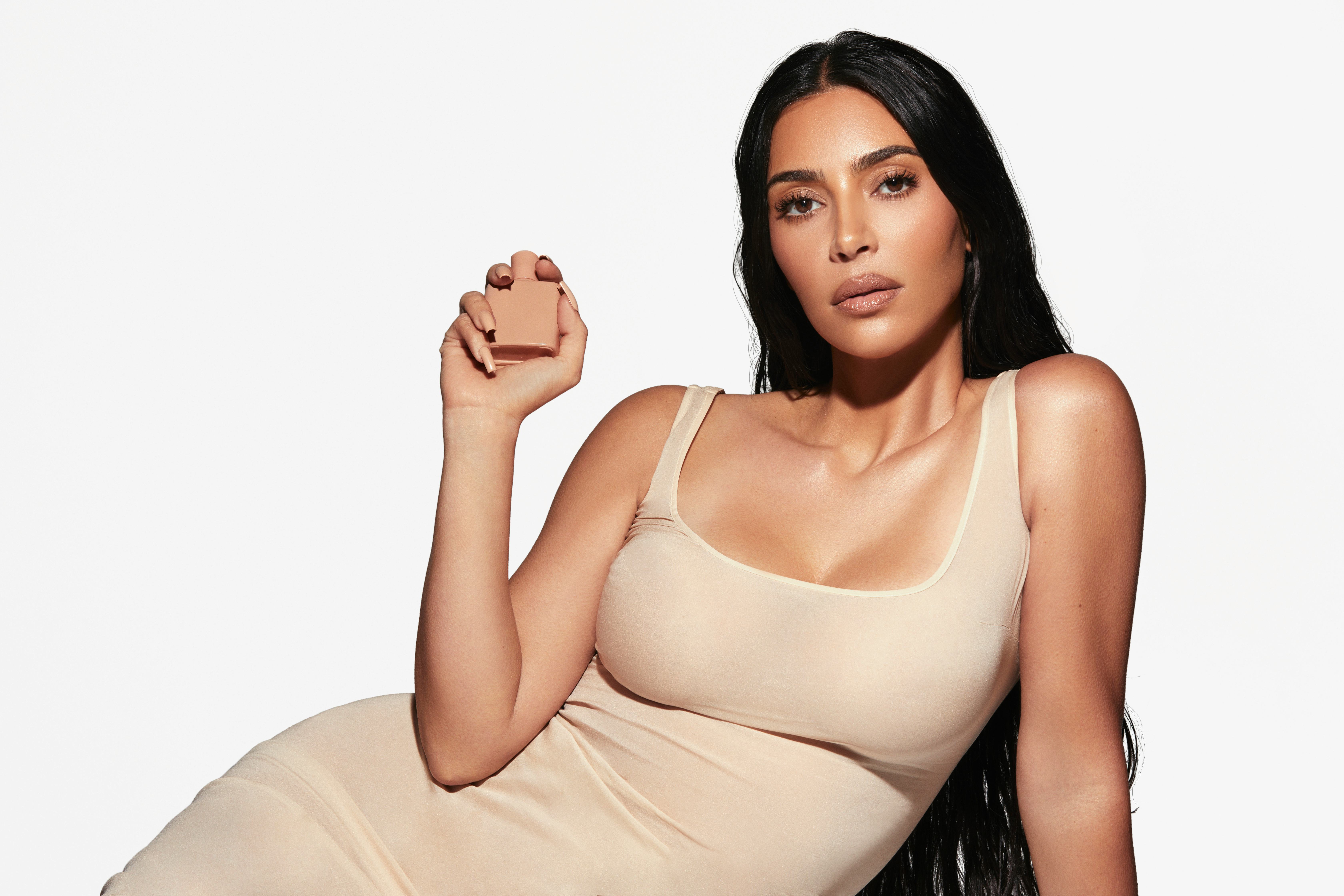 Nude best sale perfume kkw