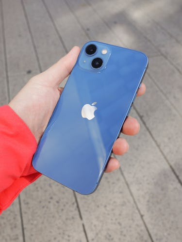 Iphone 13 13 Mini Review So Ordinary It S Extraordinary