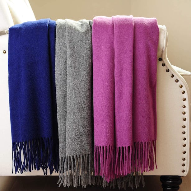 The 9 Best Cashmere Blankets In 2022
